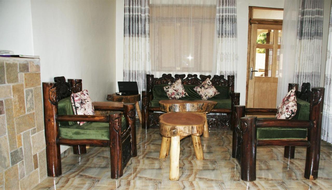 Baker'S Fort Hotel Gulu Exterior foto