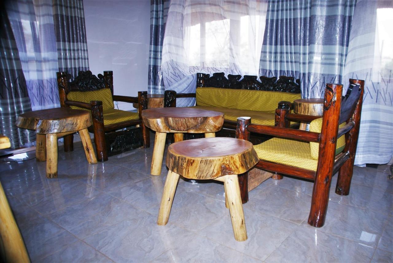 Baker'S Fort Hotel Gulu Exterior foto